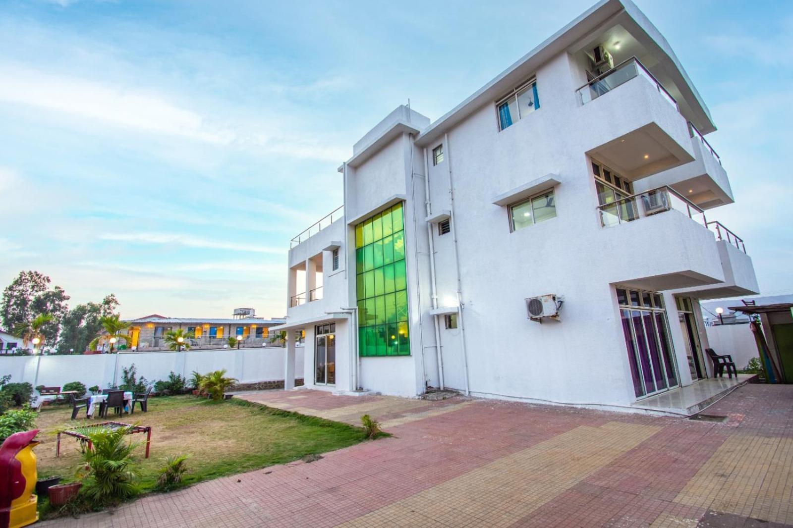 Empyrean Stay Ll 6Bhk Ll Royal Bramha Palace Ll Pvt Pool Ll Lonavla Exterior foto