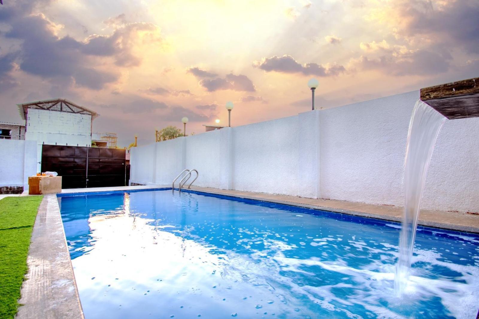 Empyrean Stay Ll 6Bhk Ll Royal Bramha Palace Ll Pvt Pool Ll Lonavla Exterior foto